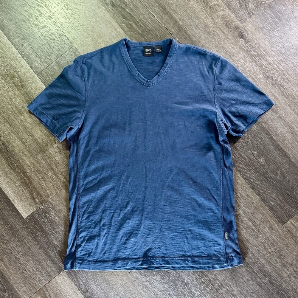 BOSS HUGO BOSS Shirt Mens XL Blue Short Sleeve‎ V-Neck Lightweight Logo